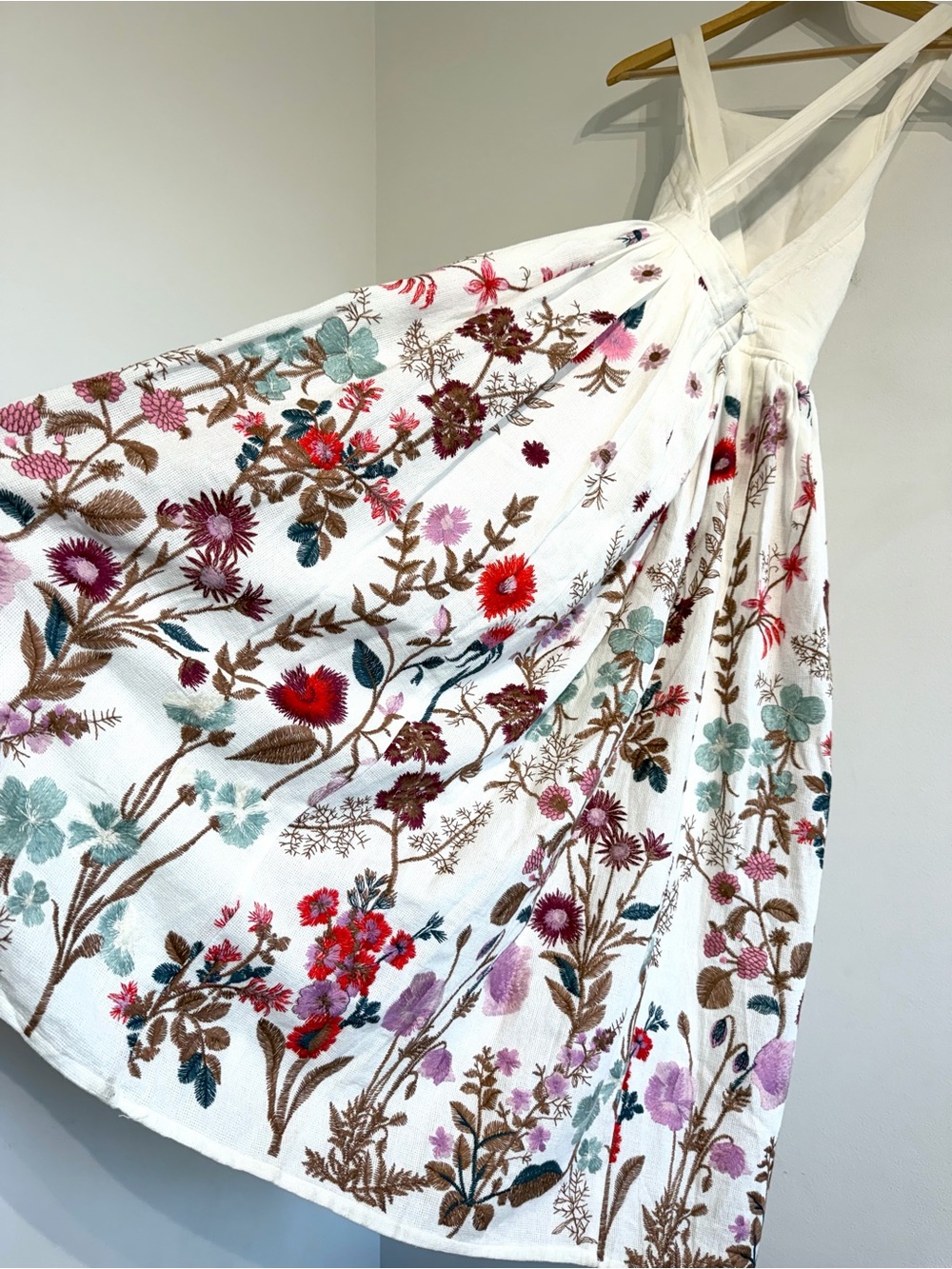 Anthropologie Eularia Maxi Dress embroidered floral pinafore style woven - Picture 11 of 16